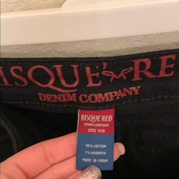 Jeans - Picture 2 of 5